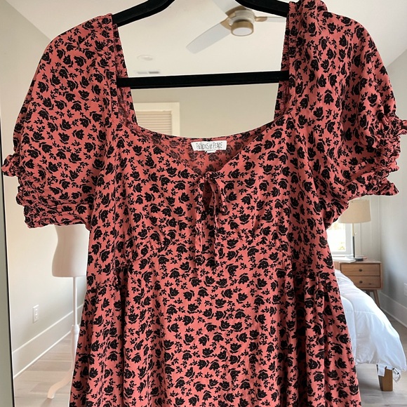 Patrons of Peace Adrian Dress - Picture 8 of 9